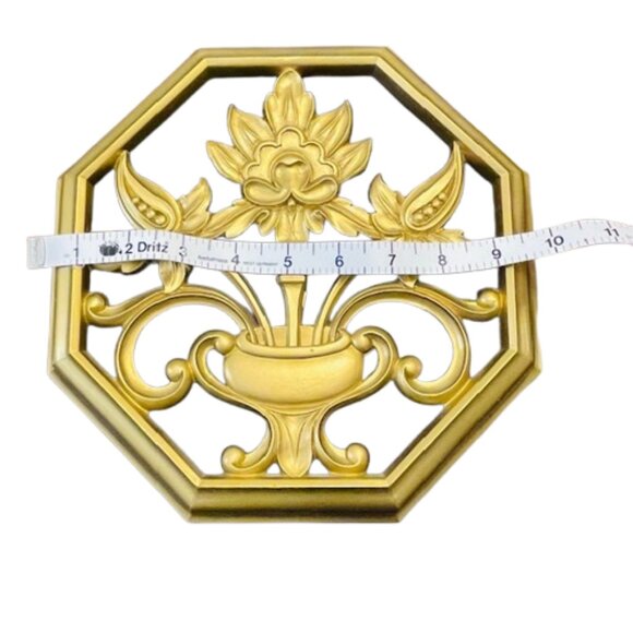 Syroco MCM 1962 Hollywood Regency Floral Wall Decor Plaque Goldtone - Picture 2 of 5